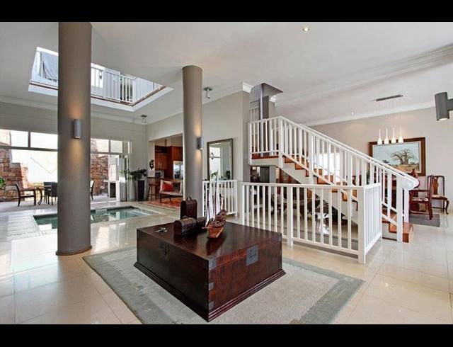 5 BEDROOM HOUSE FOR SALE IN HILLCREST